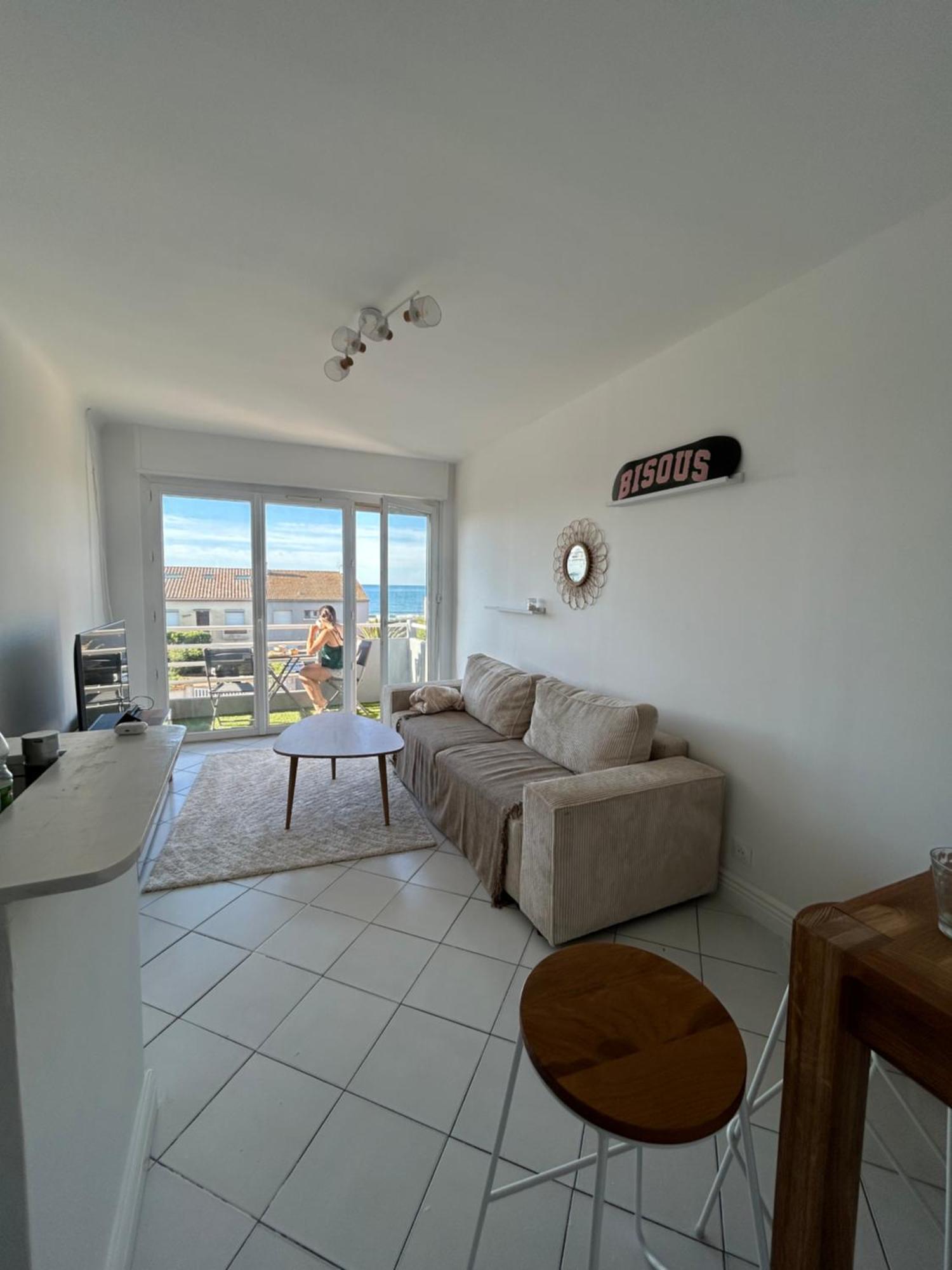 Appartement Traversant Vue Mer Et Etang モーギオ エクステリア 写真
